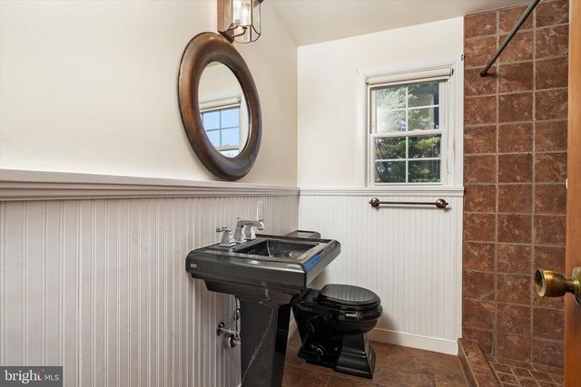 3 APPLEGATE LN, New Egypt, NJ 08533