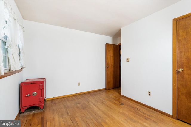 3 APPLEGATE LN, New Egypt, NJ 08533