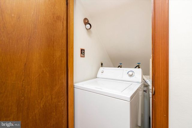 3 APPLEGATE LN, New Egypt, NJ 08533