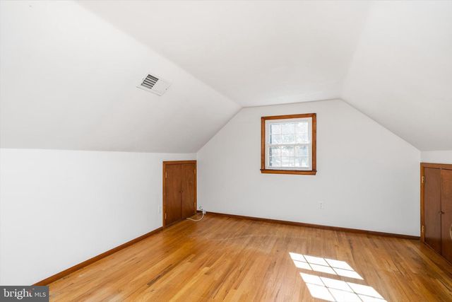 3 APPLEGATE LN, New Egypt, NJ 08533