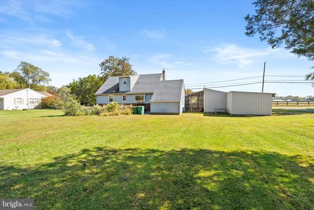 3 APPLEGATE LN, New Egypt, NJ 08533