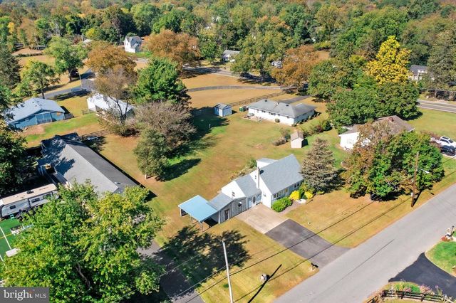 3 APPLEGATE LN, New Egypt, NJ 08533
