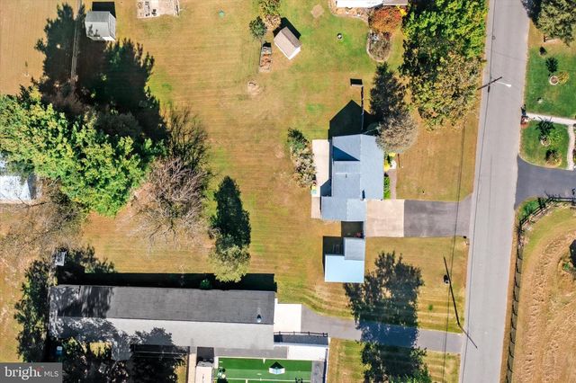 3 APPLEGATE LN, New Egypt, NJ 08533