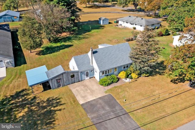 3 APPLEGATE LN, New Egypt, NJ 08533