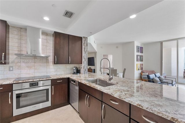1819 SE 17th St 501, Fort Lauderdale, FL 33316