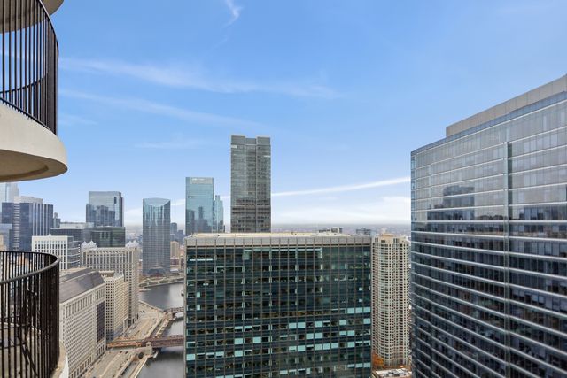 300 N State Street 5803, Chicago, IL 60654