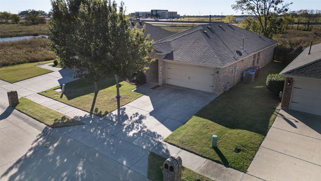 3217 Emory Oak Way, Royse City, TX 75189