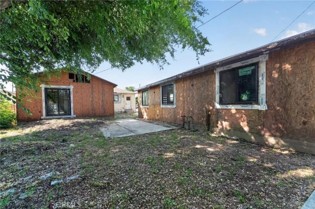 15021 Sylvan, Van Nuys, CA 91411