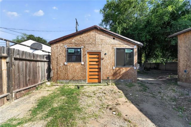 15021 Sylvan, Van Nuys, CA 91411