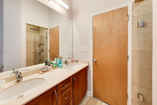 1520 W Walton Street 3, Chicago, IL 60642