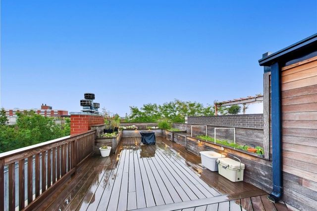 1520 W Walton Street 3, Chicago, IL 60642
