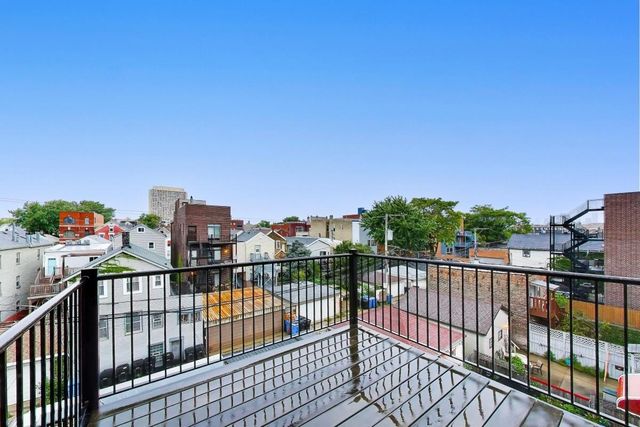 1520 W Walton Street 3, Chicago, IL 60642