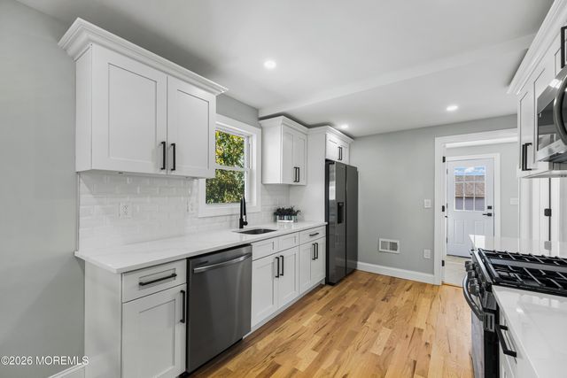 18 Campview Avenue, Keansburg, NJ 07734