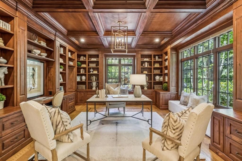 Image 12 of property listing at 74 Lilac Drive, Atherton, CA 94027