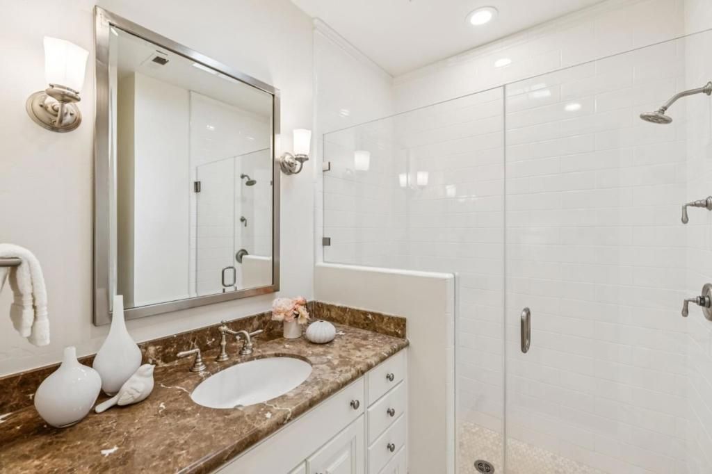 Image 40 of property listing at 74 Lilac Drive, Atherton, CA 94027