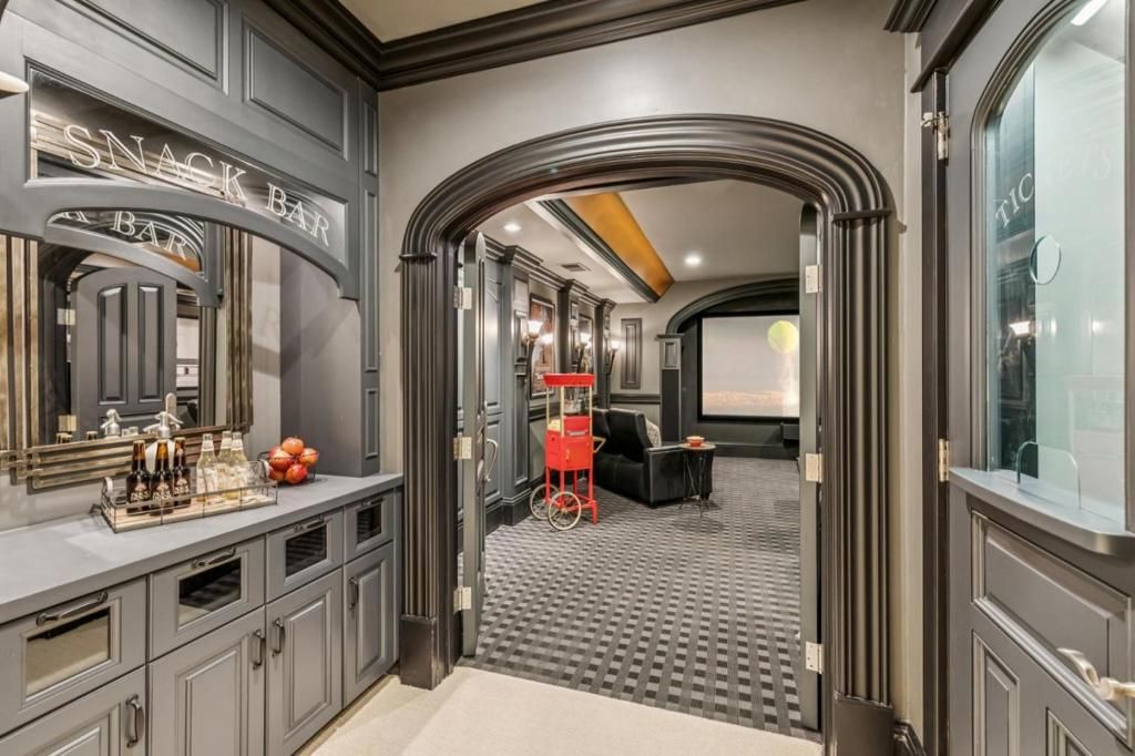 Image 51 of property listing at 74 Lilac Drive, Atherton, CA 94027