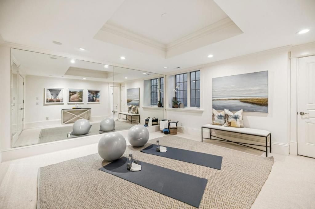 Image 58 of property listing at 74 Lilac Drive, Atherton, CA 94027