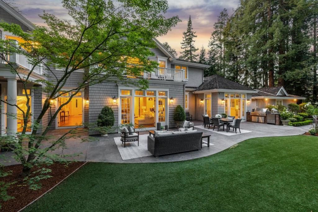 Image 69 of property listing at 74 Lilac Drive, Atherton, CA 94027