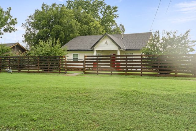 801 S 3rd Street, Purcell, OK 73080