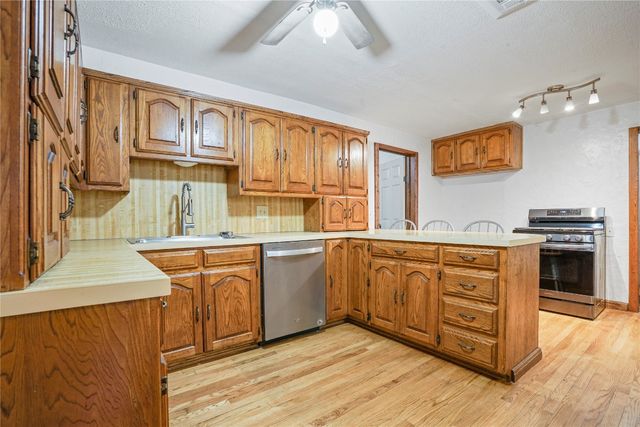 801 S 3rd Street, Purcell, OK 73080