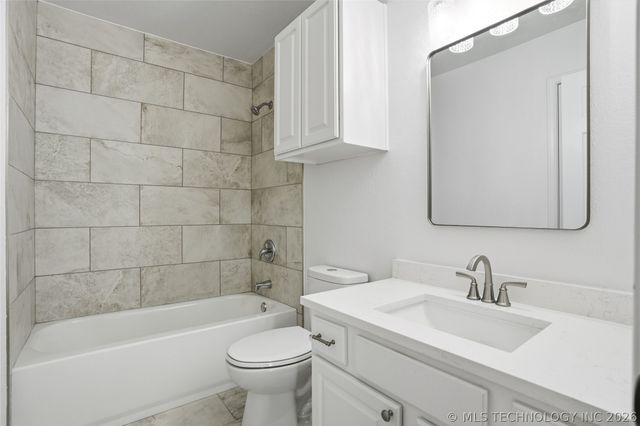 5024 S 197th East Avenue, Broken Arrow, OK 74014