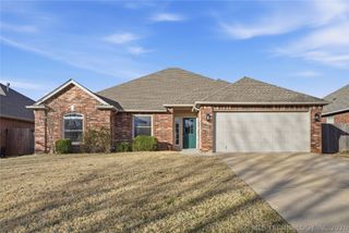 5024 S 197th East Avenue, Broken Arrow, OK 74014