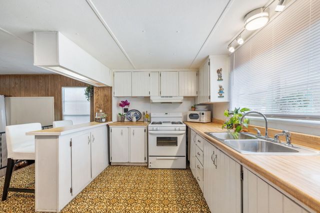 5811 Nancy DR, Austin, TX 78745