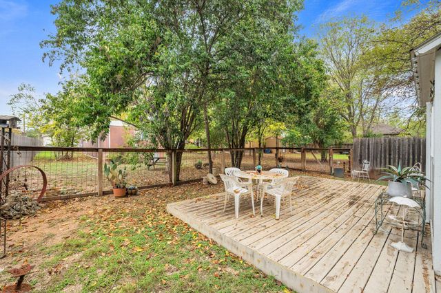 5811 Nancy DR, Austin, TX 78745