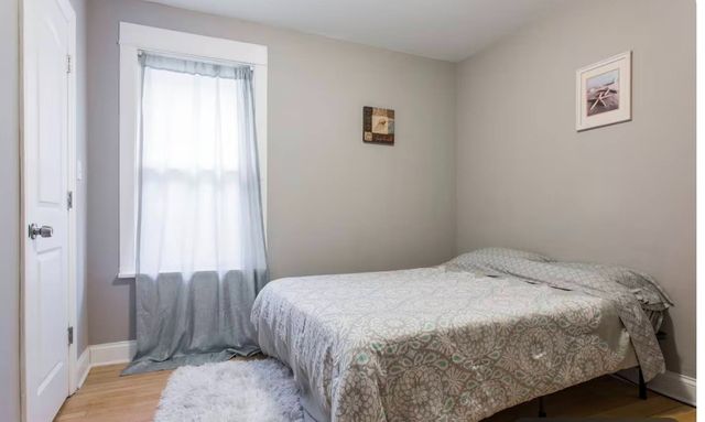 802 N TAYLOR Avenue, Oak Park, IL 60302