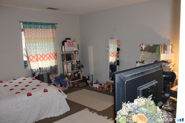 209 Judd Square 209, Wallingford, CT 06492