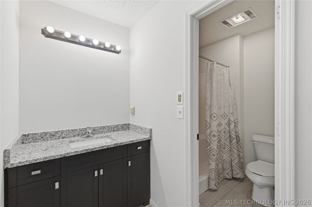 2026 Deer Run Circle, Muskogee, OK 74403