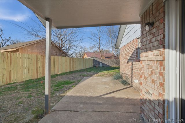 2026 Deer Run Circle, Muskogee, OK 74403