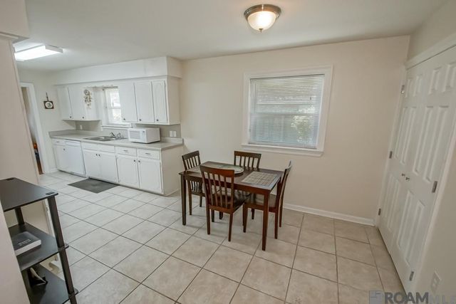 3277 Jo Anne Dr, Baton Rouge, LA 70714