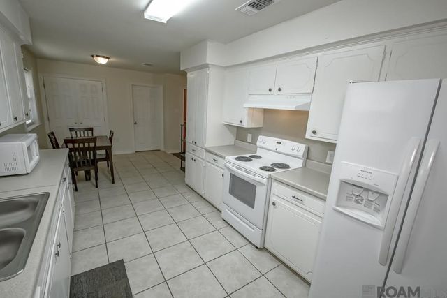 3277 Jo Anne Dr, Baton Rouge, LA 70714