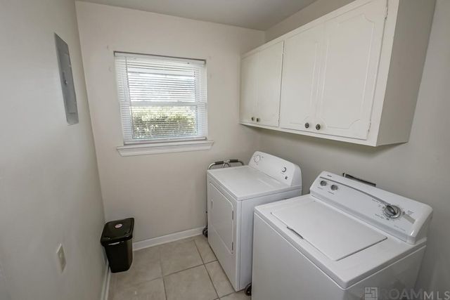 3277 Jo Anne Dr, Baton Rouge, LA 70714