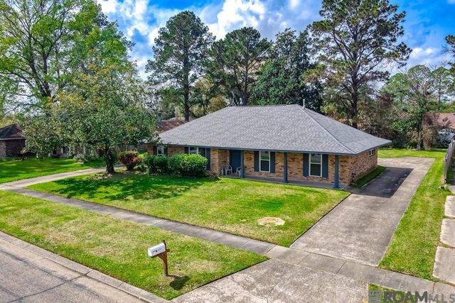 3277 Jo Anne Dr, Baton Rouge, LA 70714