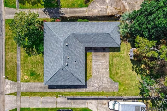 3277 Jo Anne Dr, Baton Rouge, LA 70714