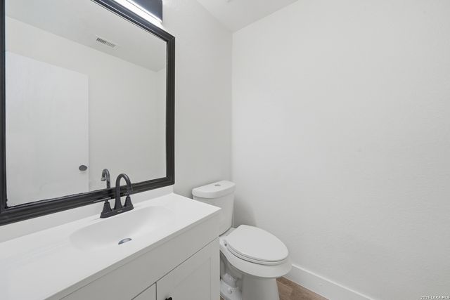6411 Miners Hl, San Antonio, TX 78244