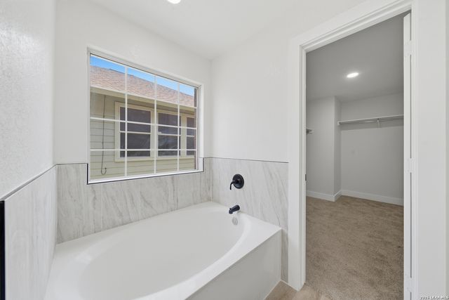 6411 Miners Hl, San Antonio, TX 78244