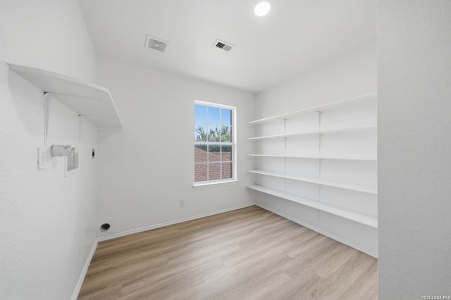 6411 Miners Hl, San Antonio, TX 78244
