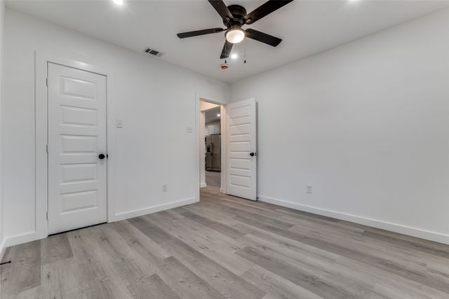 3242 Pine Street, Dallas, TX 75215