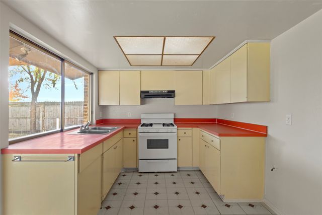 1400 Ridgecrest Drive, Plano, TX 75074