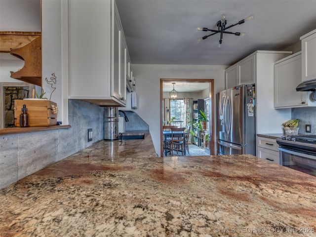 26 Lakeview Drive, Sand Springs, OK 74063
