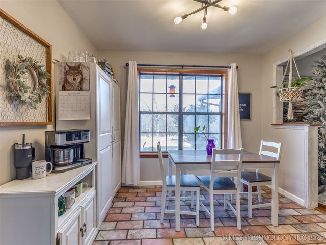 26 Lakeview Drive, Sand Springs, OK 74063