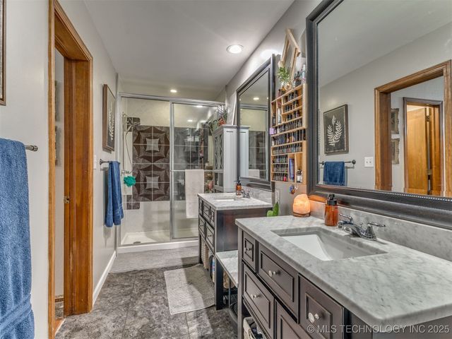 26 Lakeview Drive, Sand Springs, OK 74063