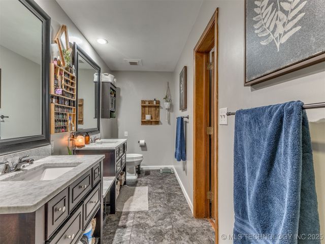 26 Lakeview Drive, Sand Springs, OK 74063