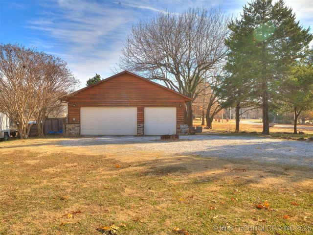 26 Lakeview Drive, Sand Springs, OK 74063