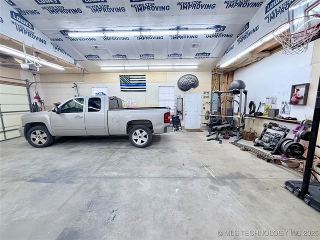 26 Lakeview Drive, Sand Springs, OK 74063