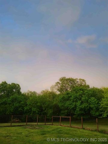 26 Lakeview Drive, Sand Springs, OK 74063