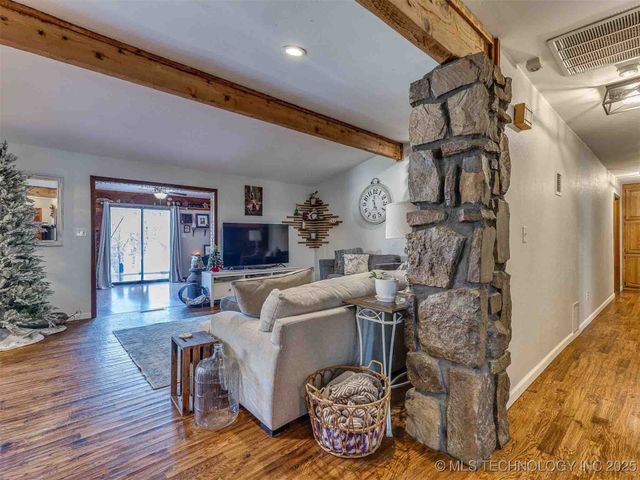 26 Lakeview Drive, Sand Springs, OK 74063